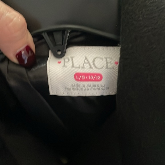 Girls 10/12 adorable black Peacoat! Perfect for the holidays ❤️ - Picture 3 of 3